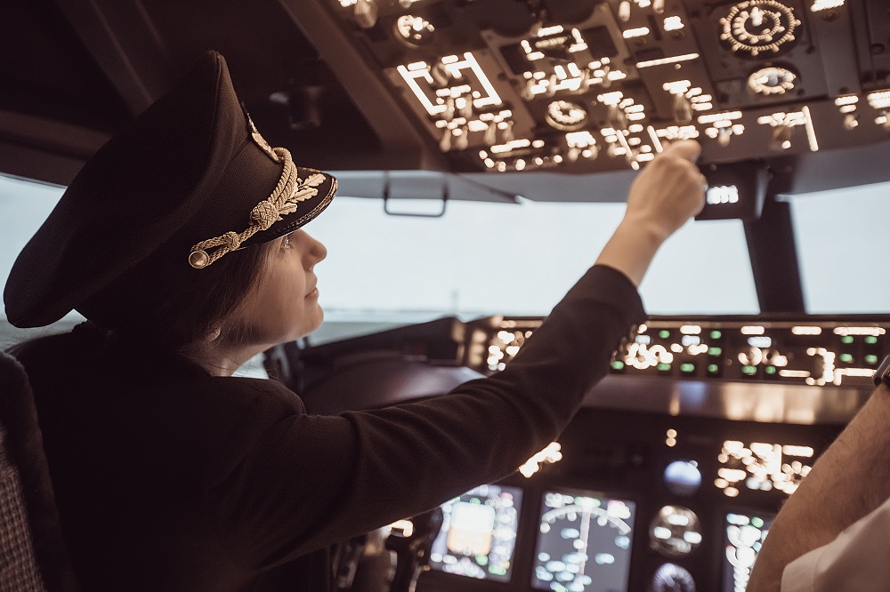Cada vez más mujeres se incorporan a la industria aeronáutica, un ejemplo para las aspirantes a aviadoras